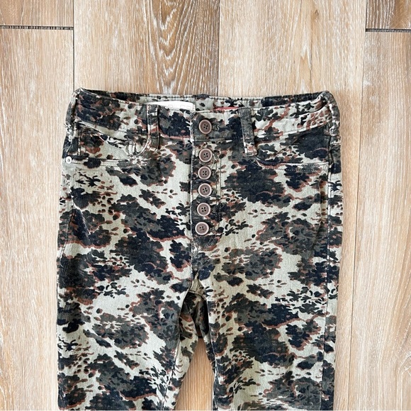 Anthropologie Pilcro Camouflage Corduroy High Rise Skinny Pants - Picture 3 of 7